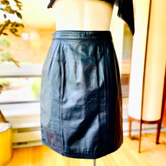 Dresses & Skirts - Vintage Leather Skirt, Excellent Condition, 💯 Leather Super Nice 💯